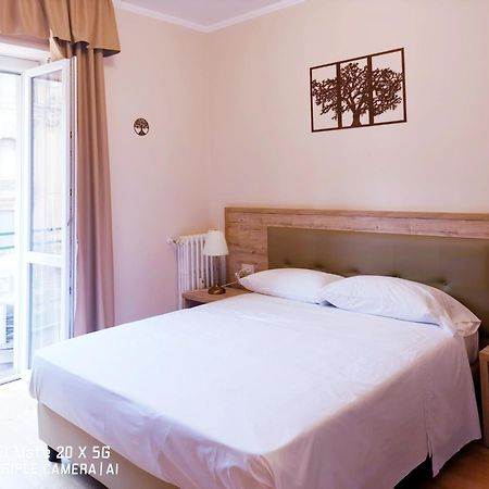 Guesthouse Central Station Group - Via Ponte Seveso 18 Milano Exteriör bild
